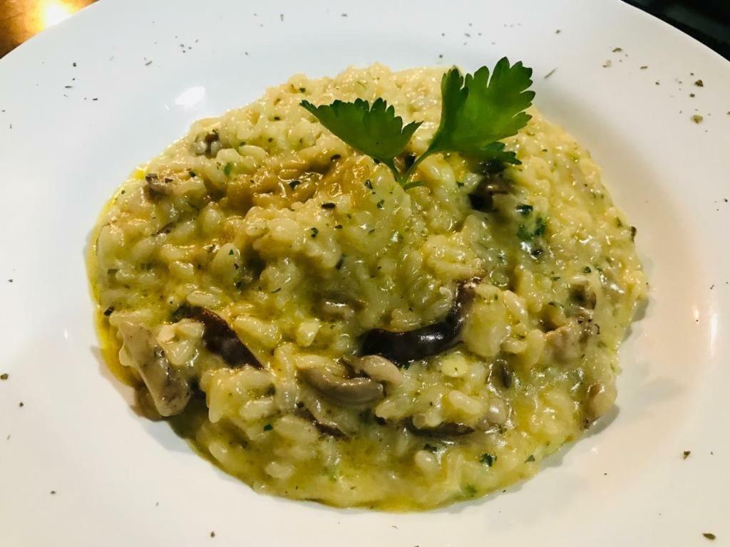 A Mi Manera Pousada , Cerveja Propria E Bistro ! Brumadinho Luaran gambar